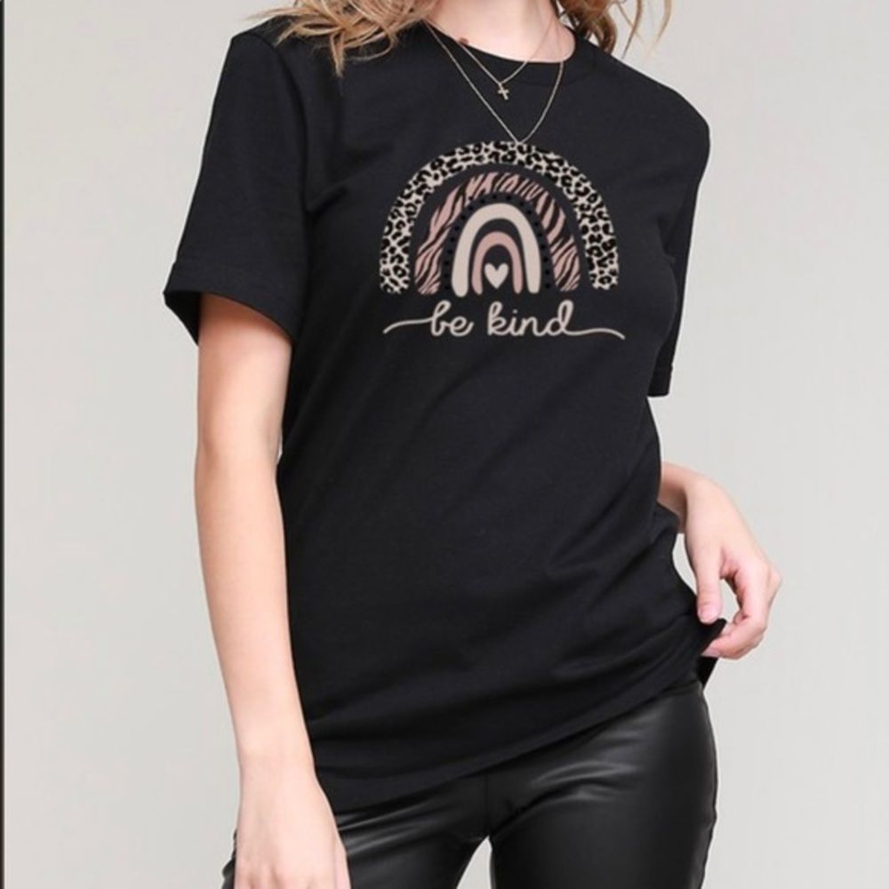 ❥ BE KIND Rainbow Graphic Tee BLACK